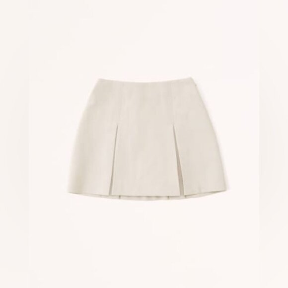 Abercrombie Pleated Menswear Skort - Picture 2 of 4